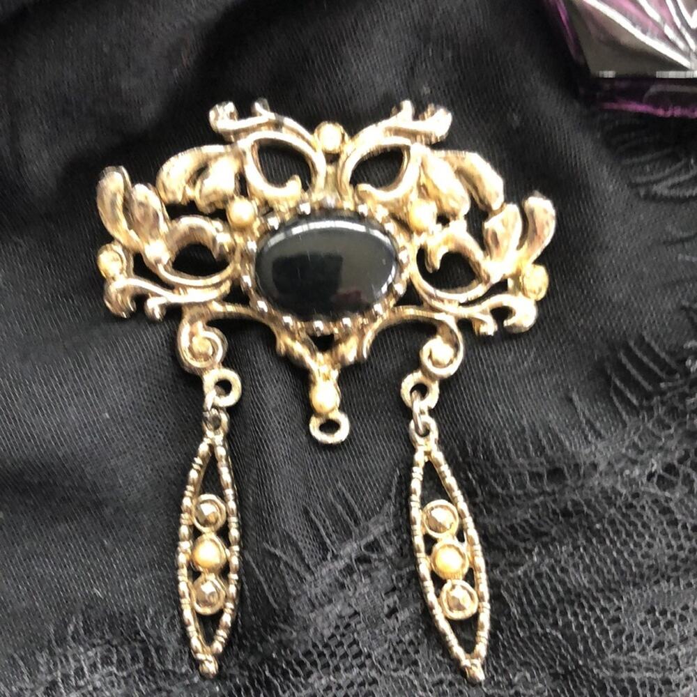 Vintage 1980 Art Deco Style Brooch Pin Collar Lapel Gold Tone